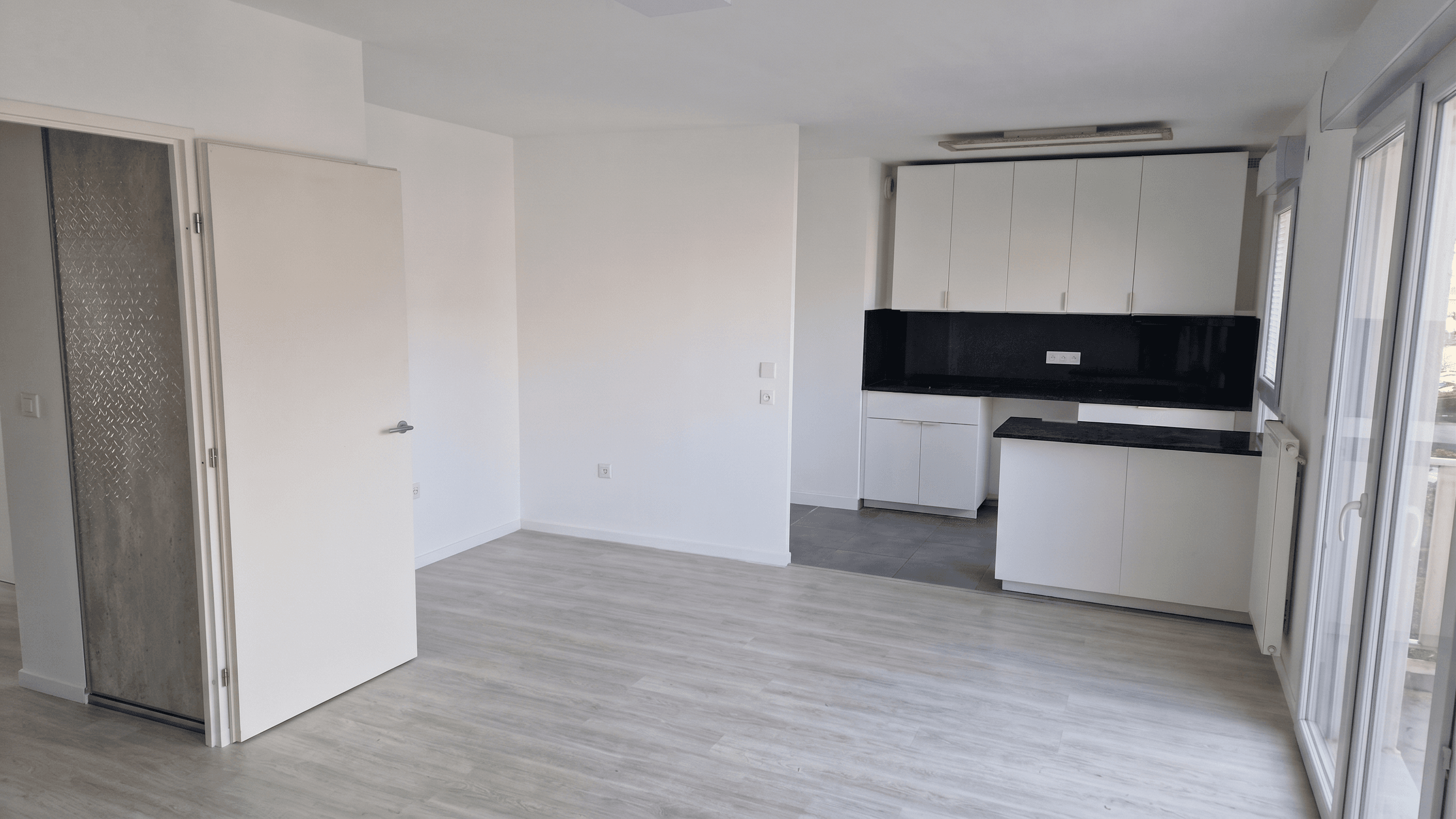 Room virtually staged in Modern style with StageHQ AI virtual staging