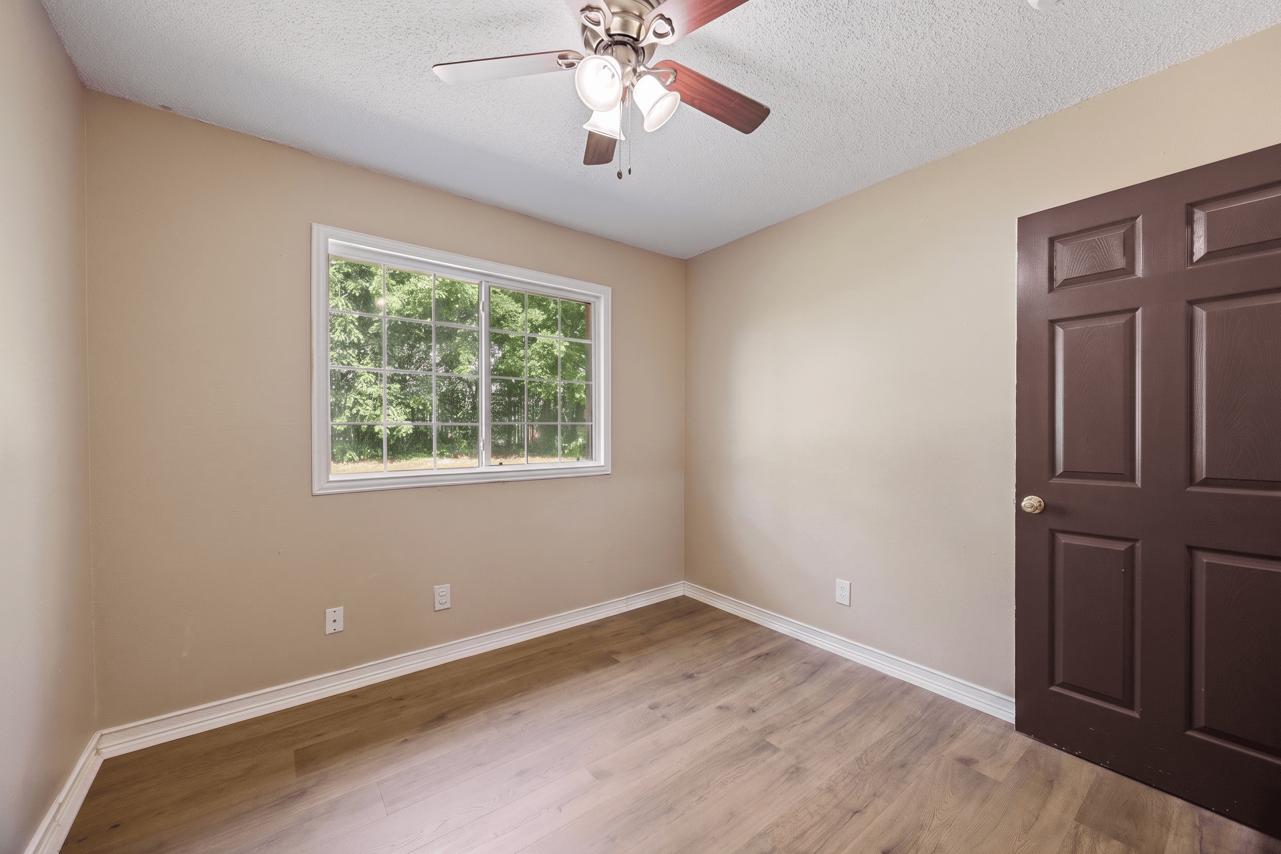Room virtually staged in Modern style with StageHQ AI virtual staging