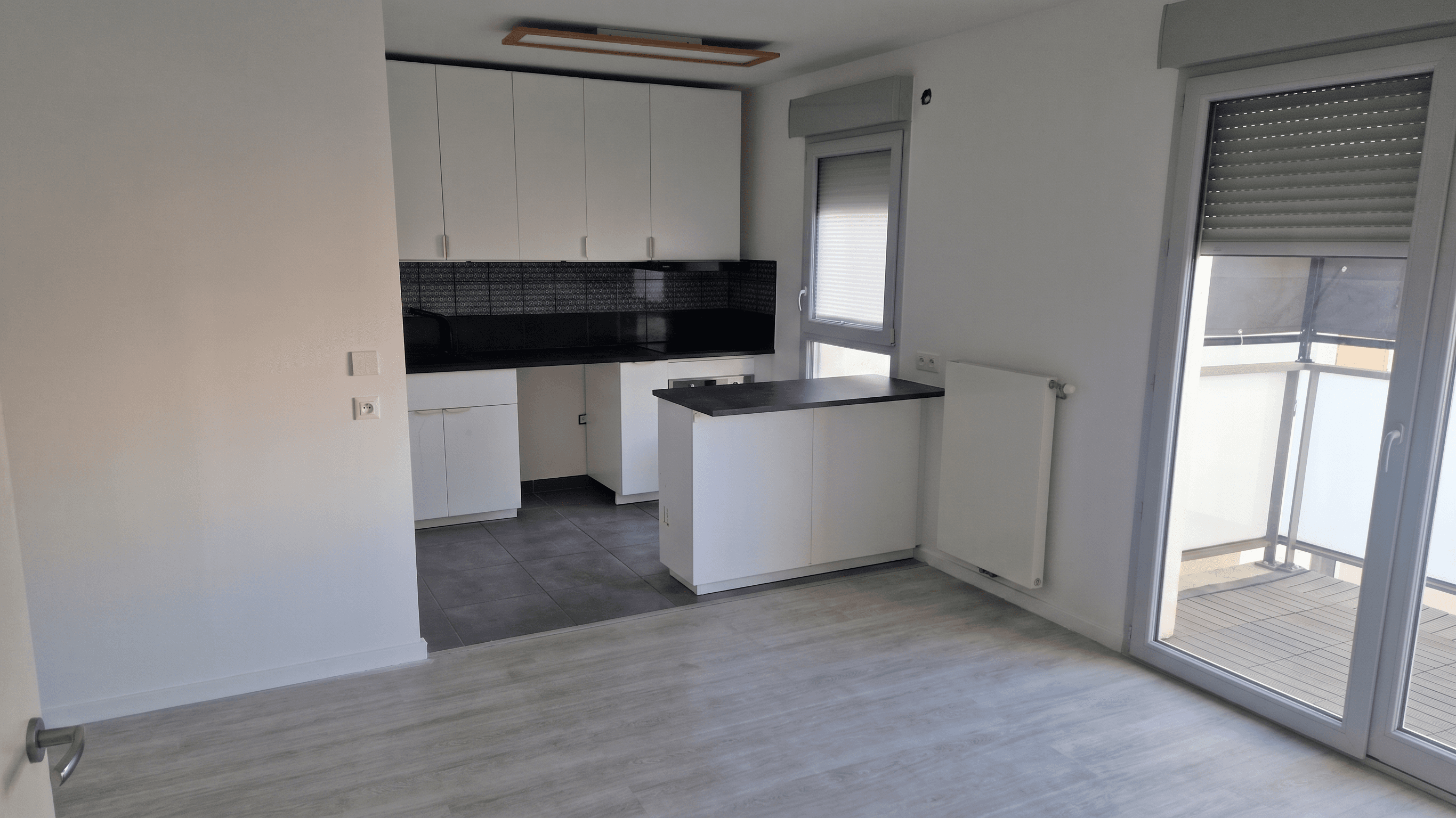 Room virtually staged in Modern style with StageHQ AI virtual staging